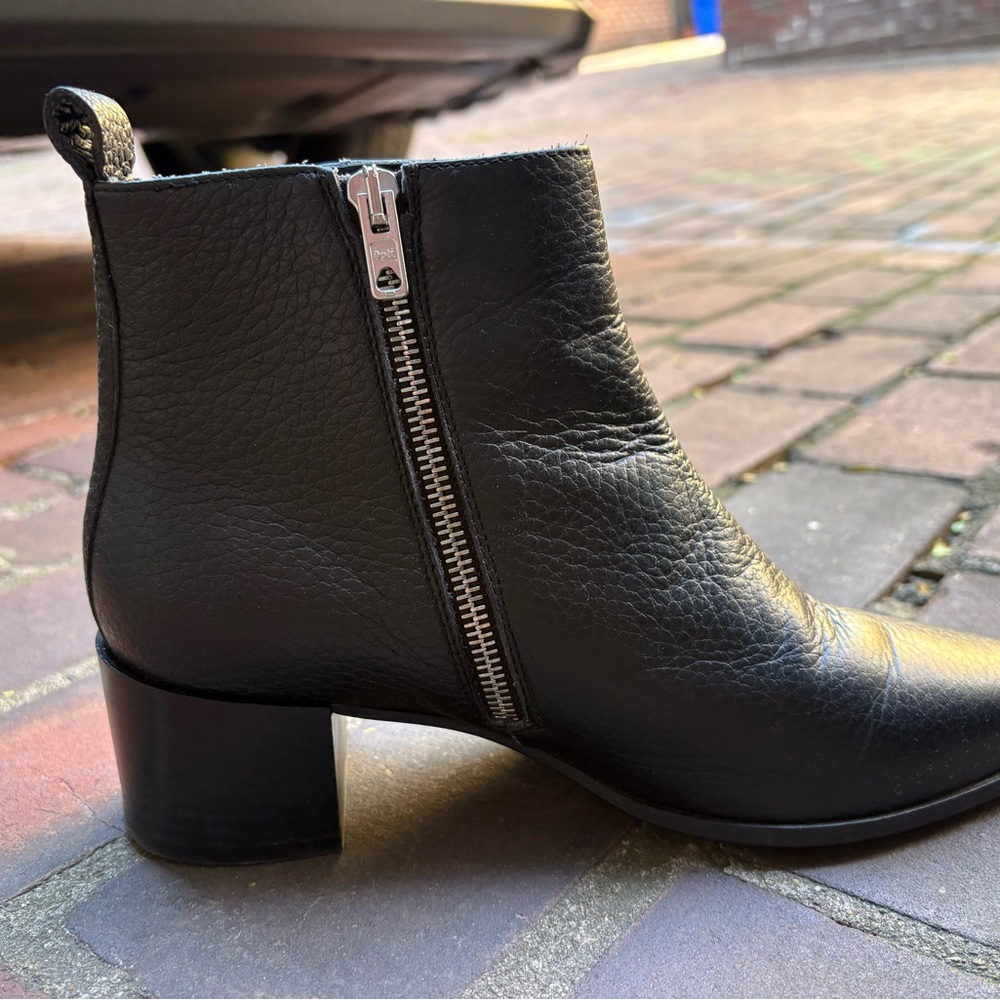 Everlane Black Ankle Boots